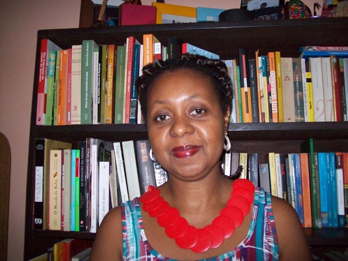 Profª. Drª. Lucilene Reginaldo - Professora de História da África do Departamento de História da Unicamp. Ela é a coordenadora do Grupo de Estudos em Ensino de História da África e foi a orientadora deste sítio eletrônico.