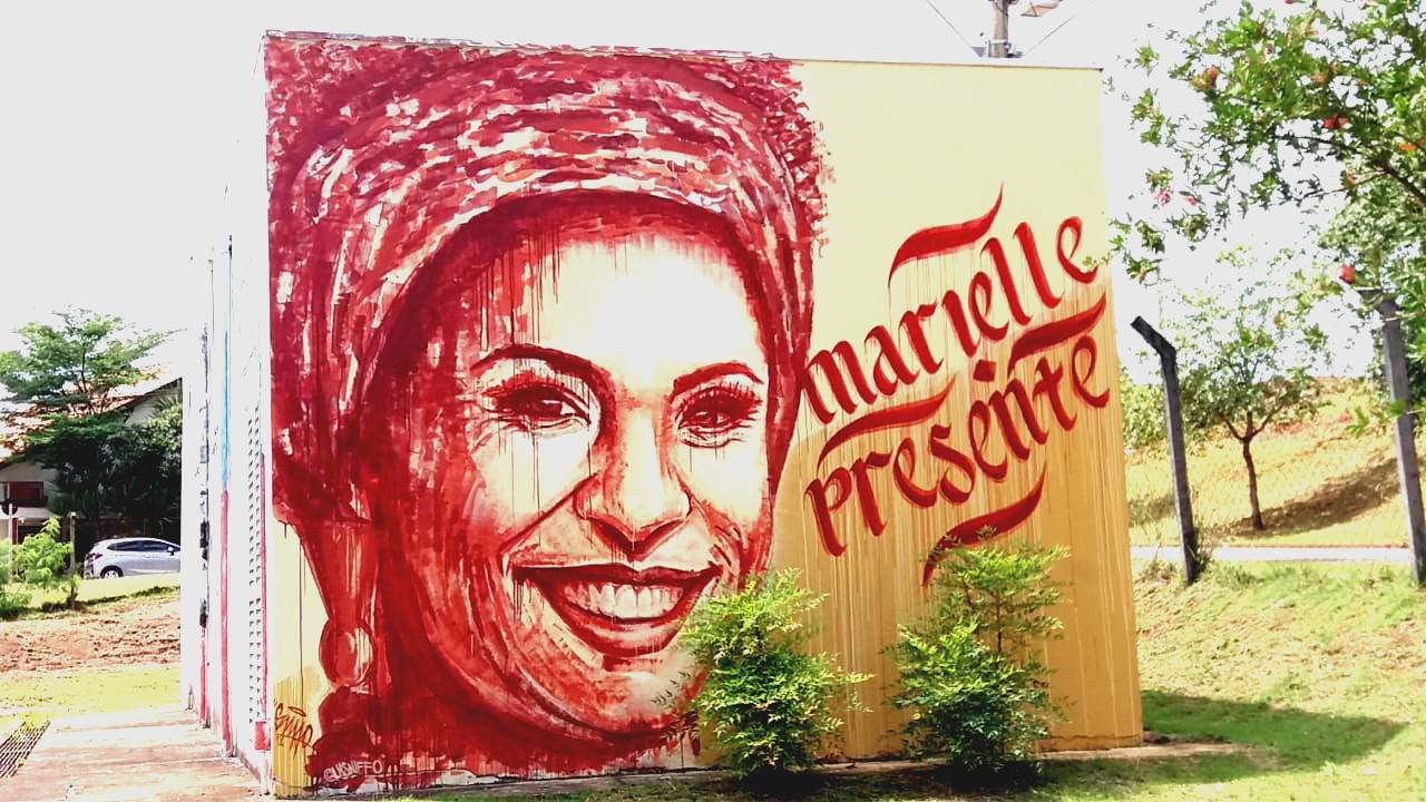 Grafite à entrada do AEL em homenagem a Marielle Franco , realizado pelo artista Snifo (2018)